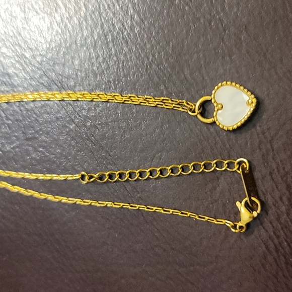 HEART PAPER CLIP GOLD SS VCA MOP NECKLACE - Picture 2 of 5